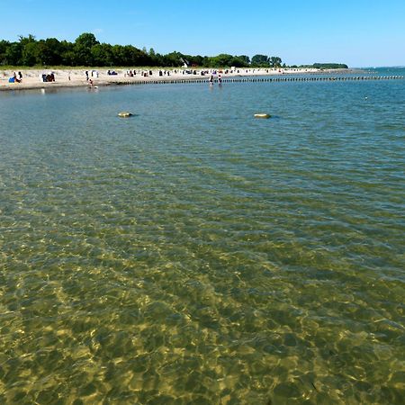 Ferienwohnungen Am Lotsenstieg Abendrot Poel Extérieur photo